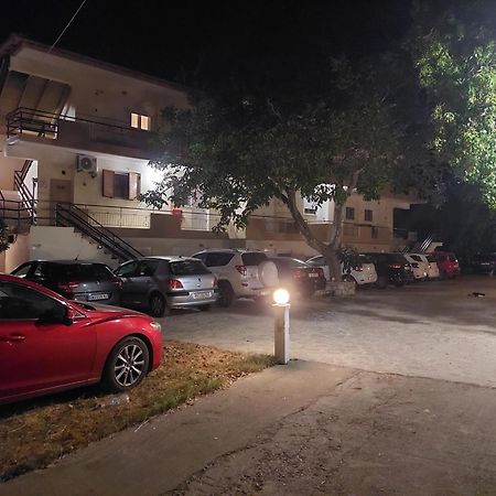 Ferienwohnung Vessarios Nikiana Exterior foto